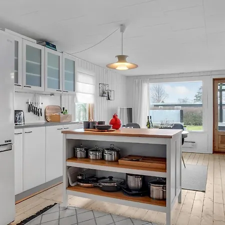 Stunning In Sydals W/ 3 Bedrooms Holiday home Sonderby (Sonderjylland)
